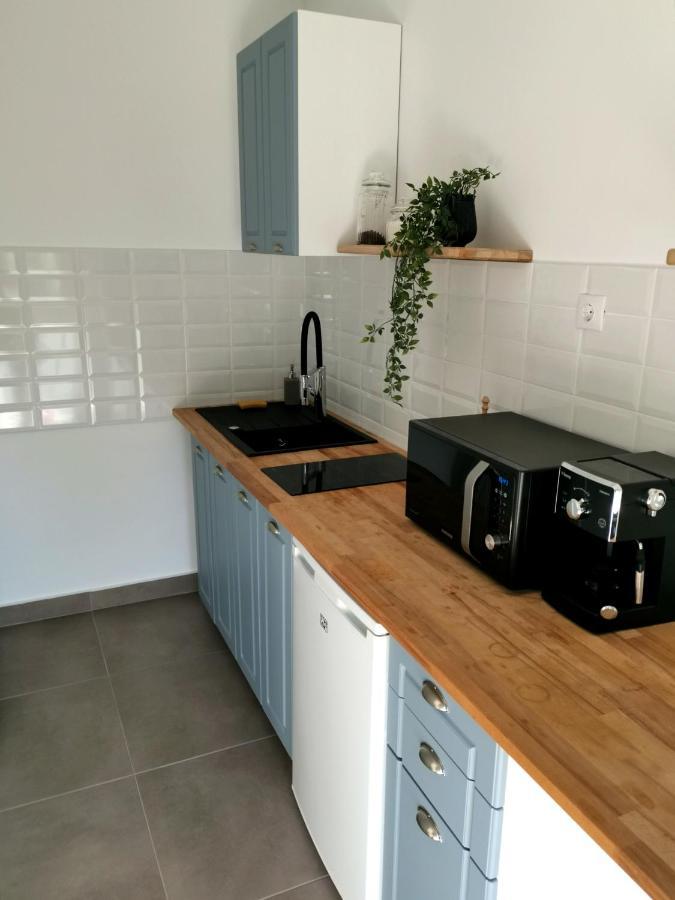 Caraway Apartment Oradea Exteriör bild